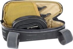 Evoc Multi Frame Pack M 1L - Frame Bag -Bosch Verkaufsgeschäft evoc multi frame pack m 1 liter frame bag carbon grey open with content