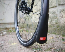 FAHRER LATZ - Spritzlappen Für Schutzbleche 9 FAHRER LATZ - Spritzlappen Für Schutzbleche -Bosch Verkaufsgeschäft fahrer ebike latz spritzschutz schutzblech urban angebaut vorne 0