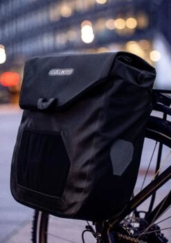 Ortlieb E-Mate Pannier -Bosch Verkaufsgeschäft ortlieb e mate black action