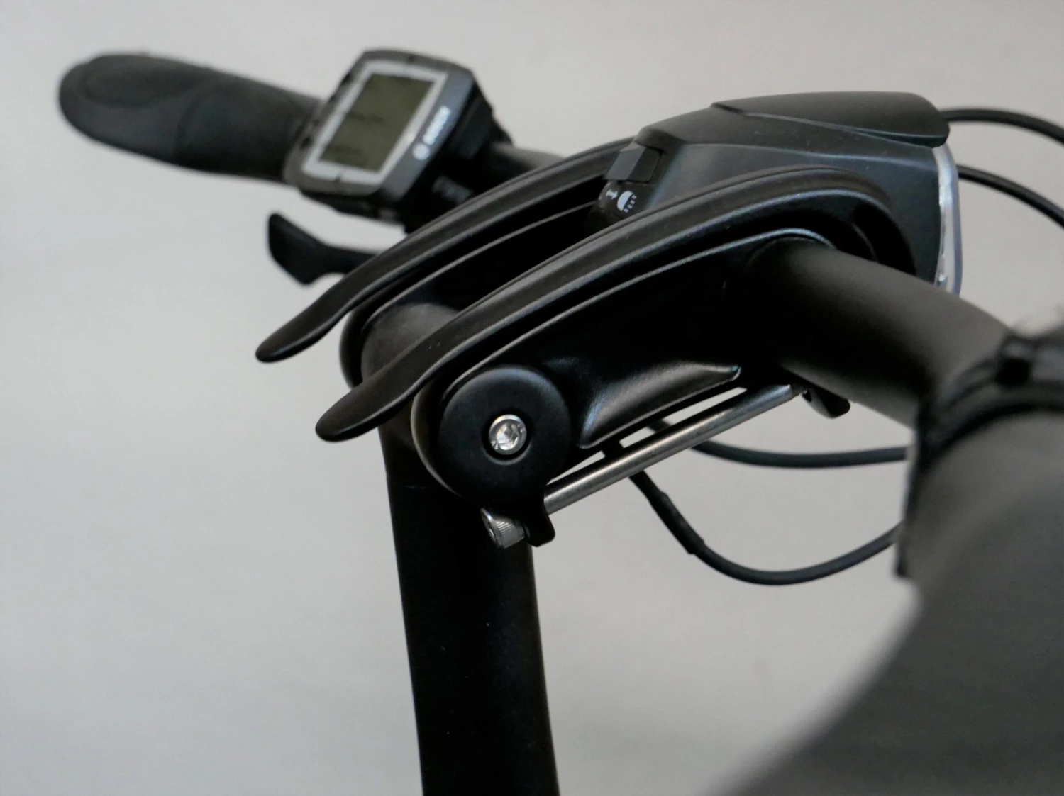 Tern Abdeckkappe Für Lenker T-Säule - Tern GSD & HSD 2 Tern Abdeckkappe Für Lenker T-Säule - Tern GSD & HSD – Bild 2