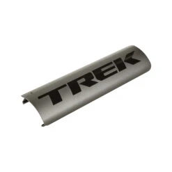 Trek Akkucover 500 Wh PowerTube 38 Trek Akkucover 500 Wh PowerTube -Bosch Verkaufsgeschäft trek akkucover powertube 500 gunmetal trek black metallic glaenzend