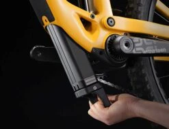 Trek TQ HPR 360Wh - Lower Battery End Cap 7 Trek TQ HPR 360Wh - Lower Battery End Cap -Bosch Verkaufsgeschäft trek tq hpr 360wh lower battery end cap on battery